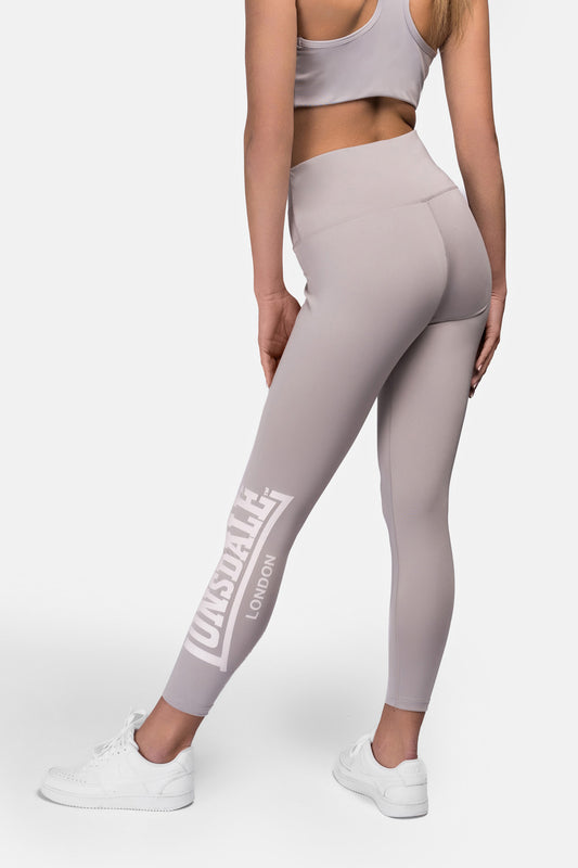 Rückansicht der SEMLEY Kampfsport Leggings für Frauen, die den perfekten Sitz zeigt