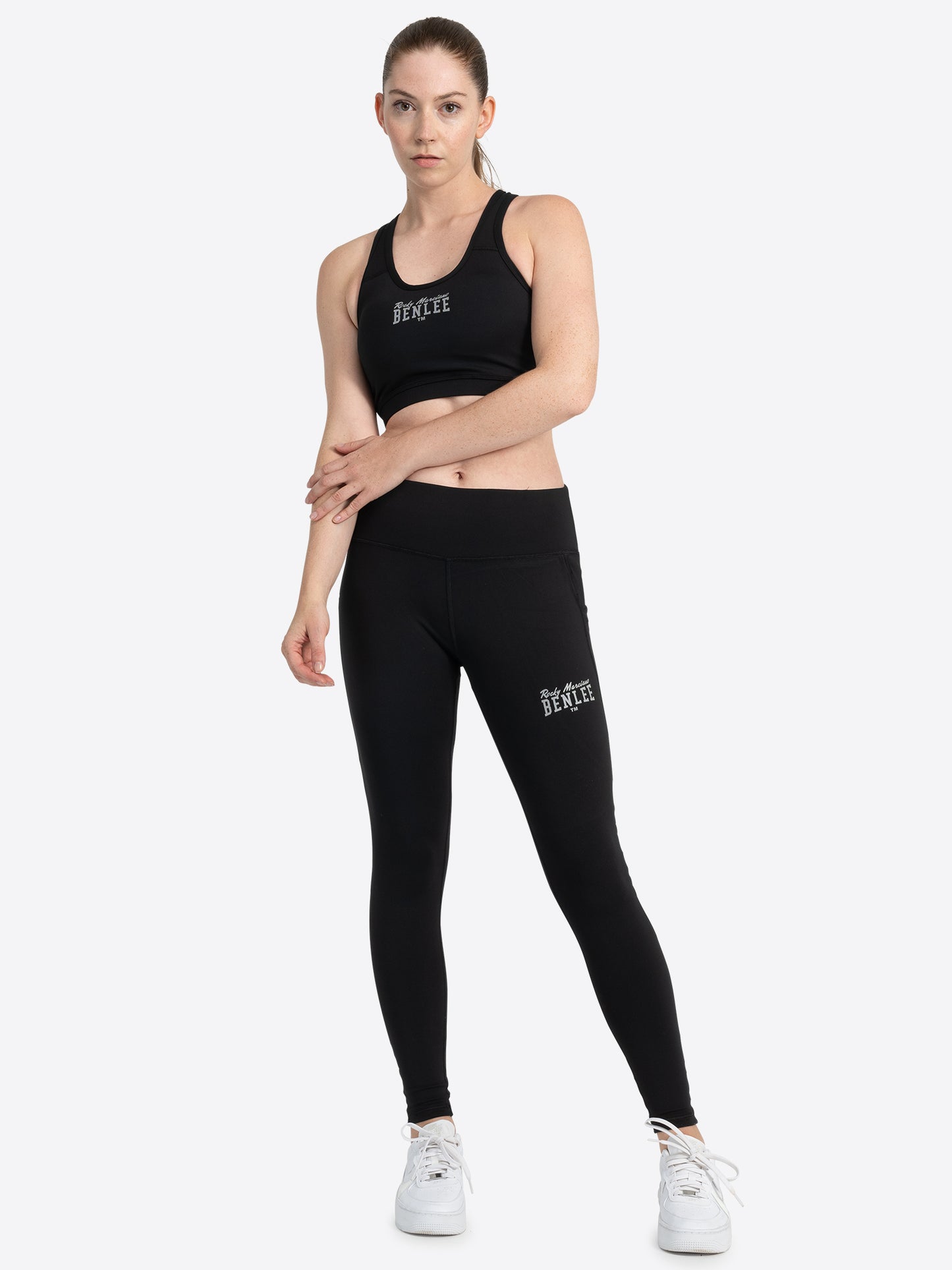 KEMBLEY Frauen Sport-BH Schwarz, Vorderansicht mit gedrucktem Markenlogo