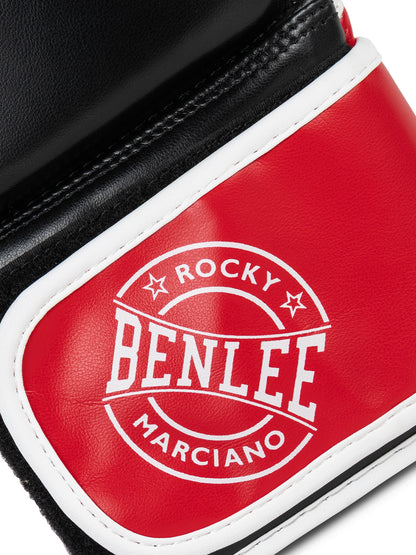 Nahaufnahme des strapazierfähigen Klettverschluss der CARLOS Handschuhe