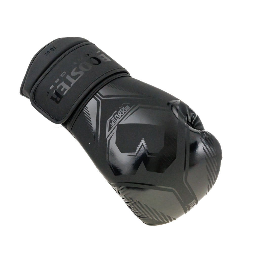 Logo der Booster Bangkok Series 5 auf schwarzem Boxhandschuh - Premium Fightwear Damen
