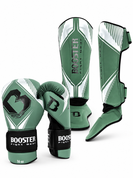 Booster | Kickboxen Starter Set für Frauen – Bangkok Series 3 Boxhandschuhe & Schienbeinschoner