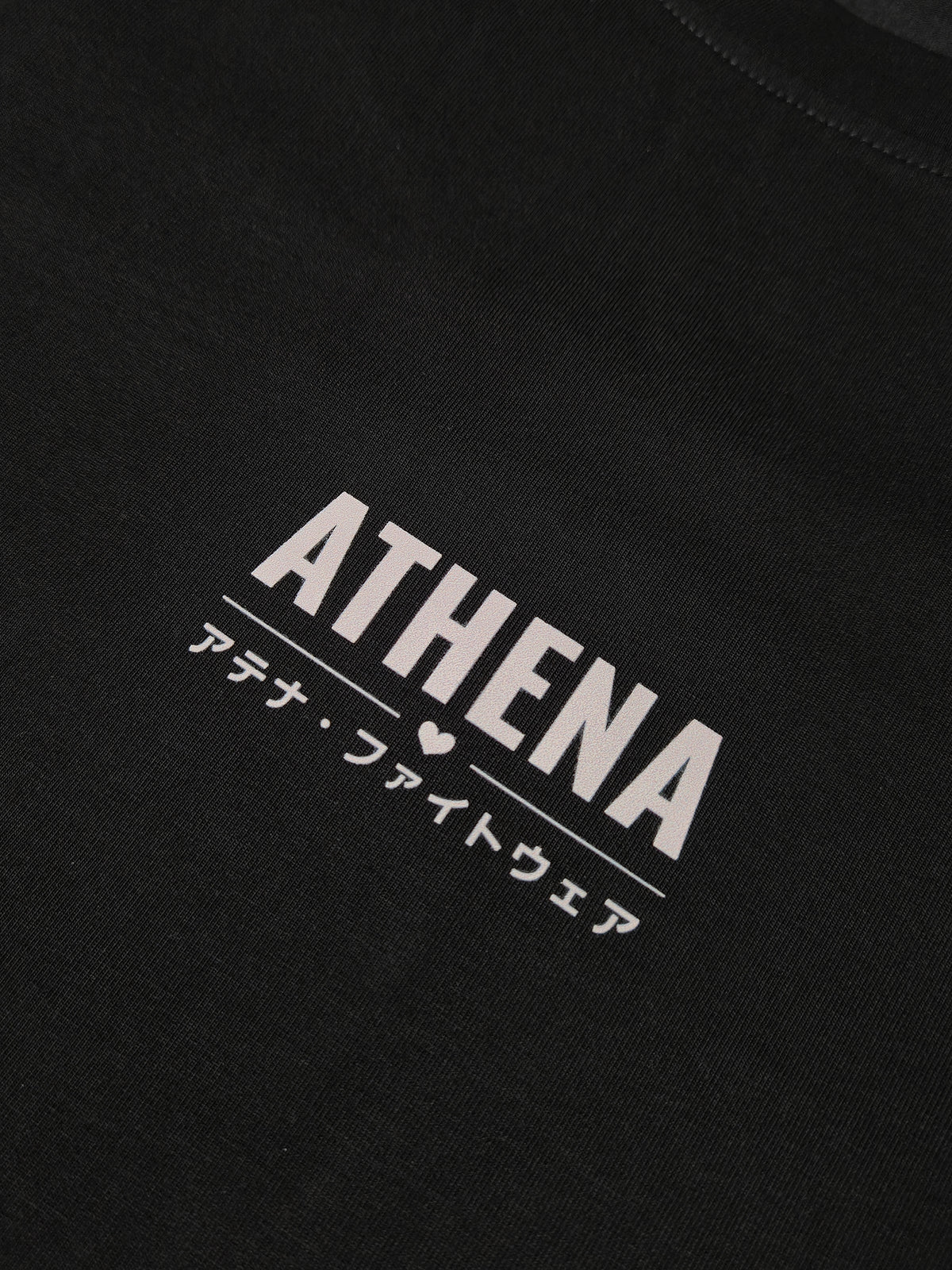 Athena Ryoko Graphic T-Shirt für Frauen (Black/Pink)