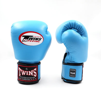 Leder Detail blaue Twins BGVL-3 Boxhandschuhe mit ergonomischer Dämpfung und Komfort